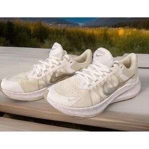 Women's Size 8 Nike Zoom Winflo 8 Running Shoes CW3421-104 White/Silver Sneakers